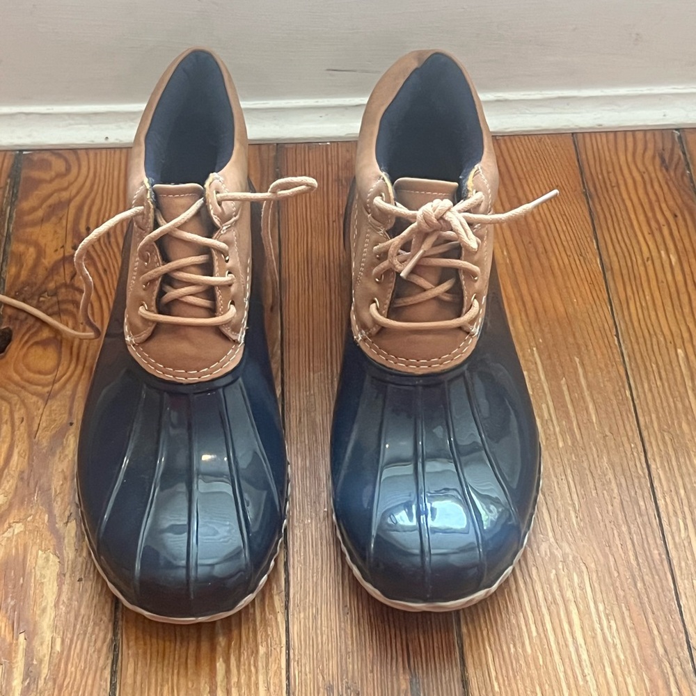 Tommy Hilfiger Two-Tone Duck Boots